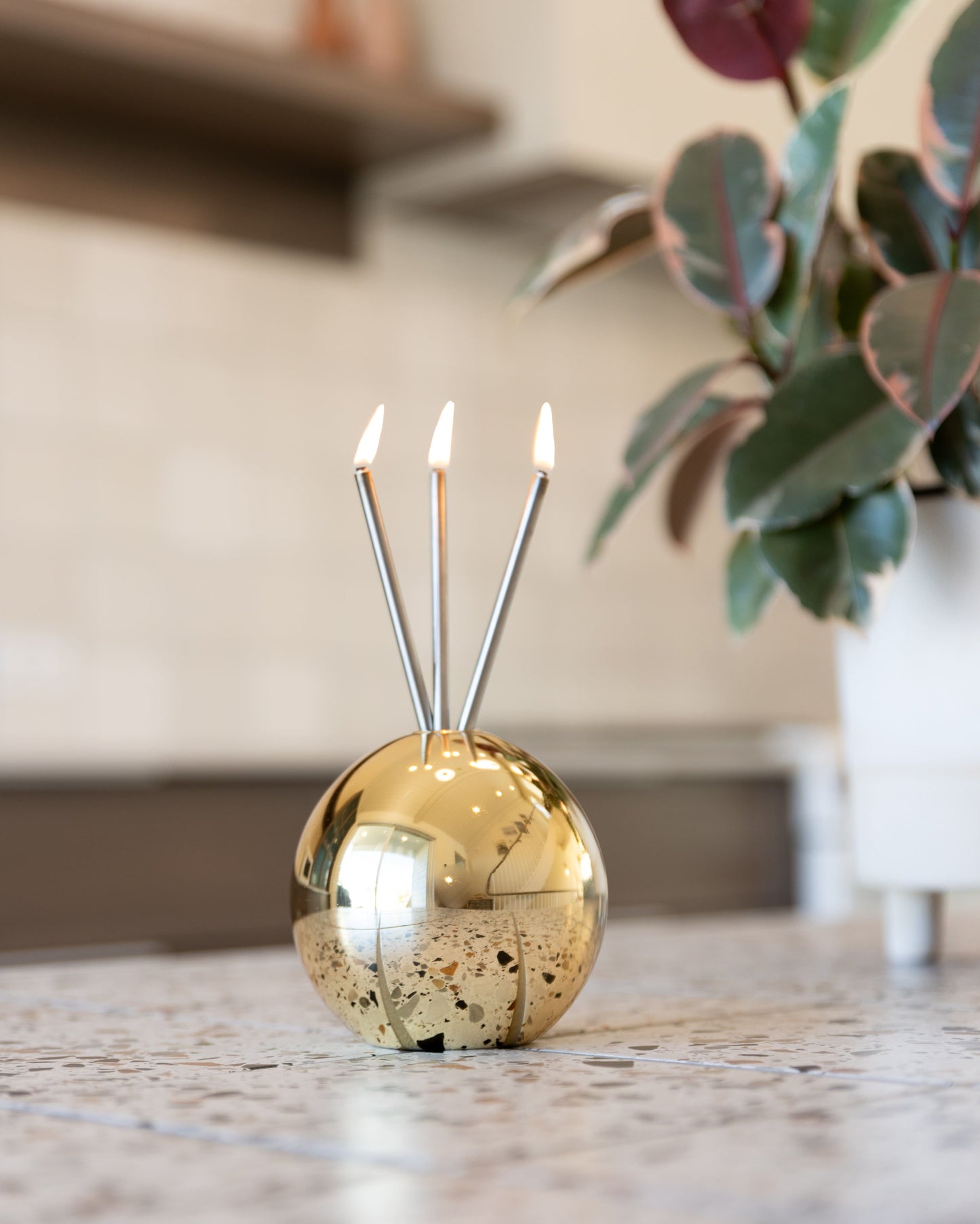 Gold Metallic Vase Neva Collection