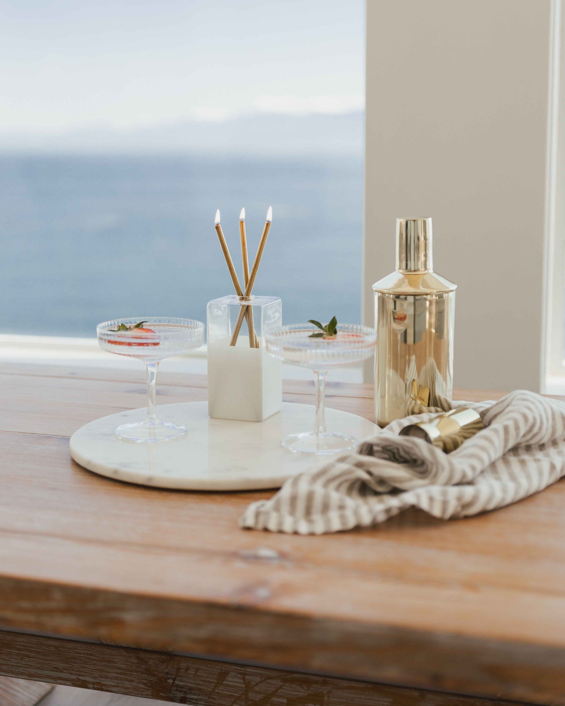 Pebble Vase Jervis Collection