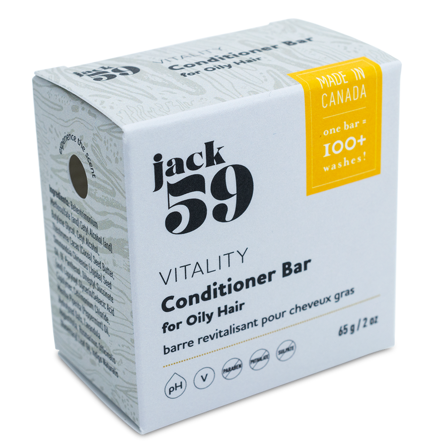 This vegan conditioner bar is ideal for oily hair, it increases strength and elasticity and stimulates hair growth while reducing static and adding softness. The bar can last 100+ washes
