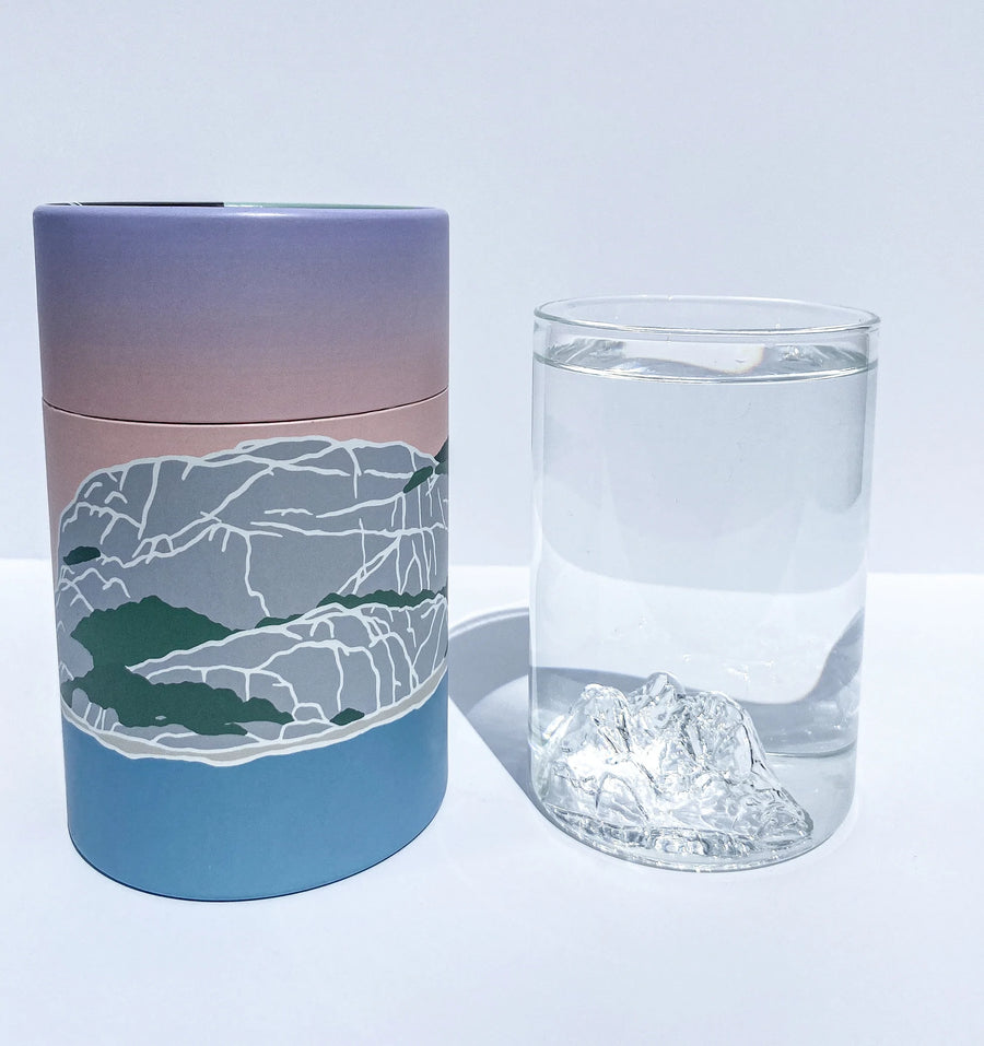 This 16oz pint glass is a 3D replica of the Stawamus Chief, Sky Pilot, and Shannon Falls. Each glass is handblown and may have slight variations.   Glasses are made from borosilicate glass which is lighter and stronger than your standard soda lime glass. 
